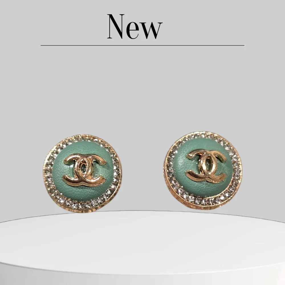 Gold Sparkle Round Chic Earrings - Picture 2 of 9